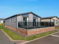 Number 43 The Poplars - Country Houses