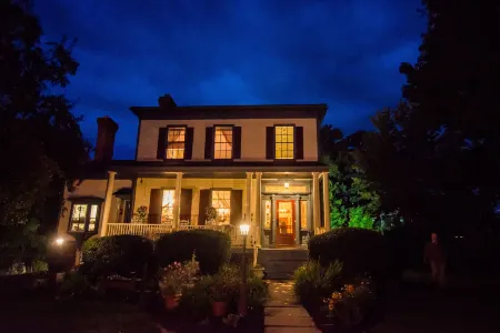 The Borland House Inn