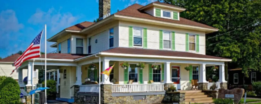 Footbridge North Hotel