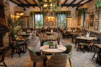 Rockingham Arms by Greene King Inns - parking