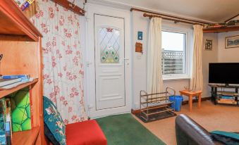 The Annexe, Laburnum - Housity