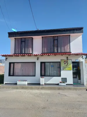 Hotel Hortensia Real Hotels near Multimarcas J y N