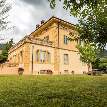 Marta Guest House
