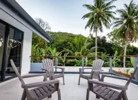 Exceptional Villa Located in Bora Bora Hotels in Nunu'e