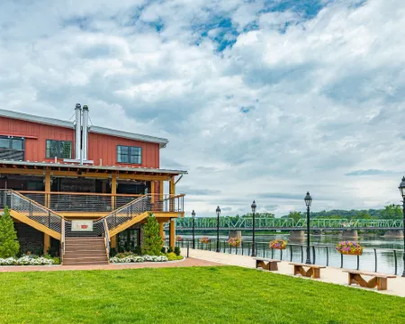 ゴースト ライト イン バックスのホテル