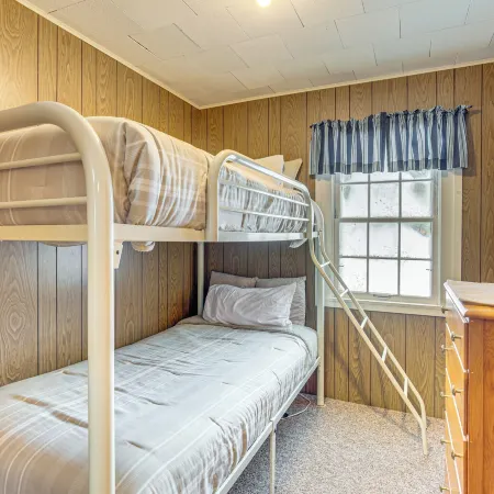South Twin Lake Cabin w/ Seasonal Dock & Slip! Hotels in Conover