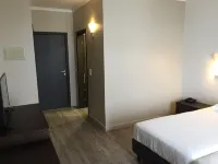 Hotel Euro Moniz فنادق في Porto Moniz