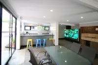 Adelaide Brownhill Creek Tourist Park Hotels in Crafers