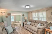 Peaceful Satsuma Escape w/ Dunns Creek Access - Parkering