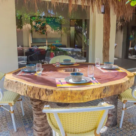 Hotel Paradise Suites