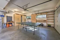 Custom Home < 2 Mi to Downtown Boise - Homestays
