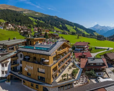 Hotel Alpin Spa Tuxerhof Hotels in Tux