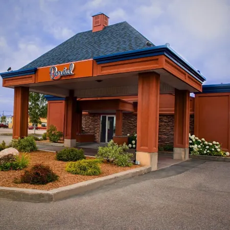 Motel le Boréal Отели в г. Бэ-Комо