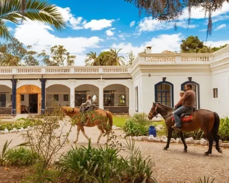 Hacienda Pinsaqui Hoteles en Cotacachi