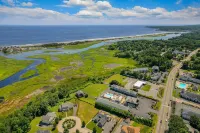 Mariner Resort