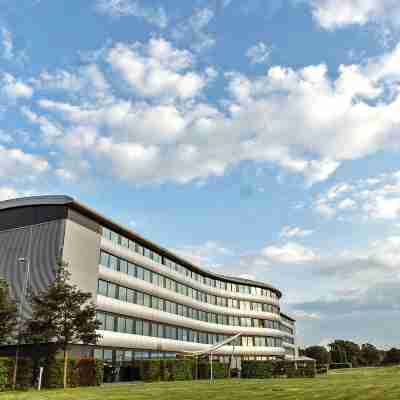 Aviator Hotel Exterior