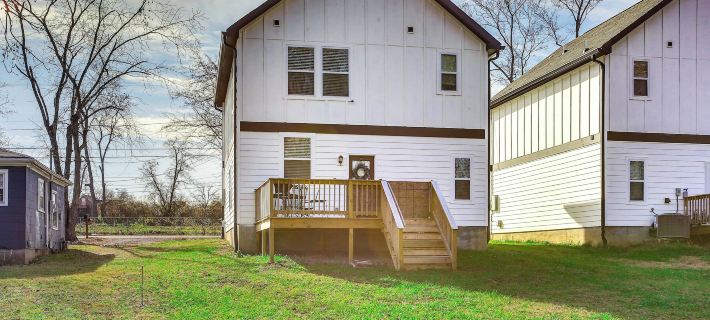 Pet-Friendly Gallatin Home w/ Deck, 1 Mi to Town! Ξενοδοχεία στην πόλη Sumner County