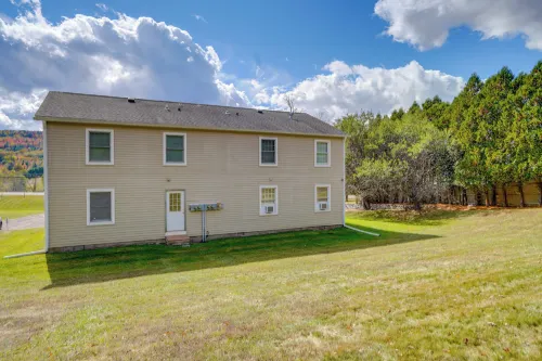 Peaceful Catskills Condo w/ Deck + Mountain View! -  Ferienwohnungen