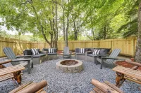 Spacious Old Forge Condo w/ Patio & Fire Pit! - Beach