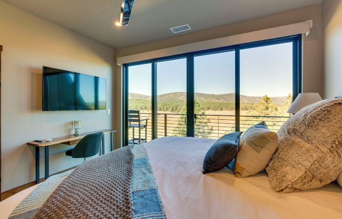 Angel Fire Home w/ Hot Tub < 1 Mi to Ski Slopes!