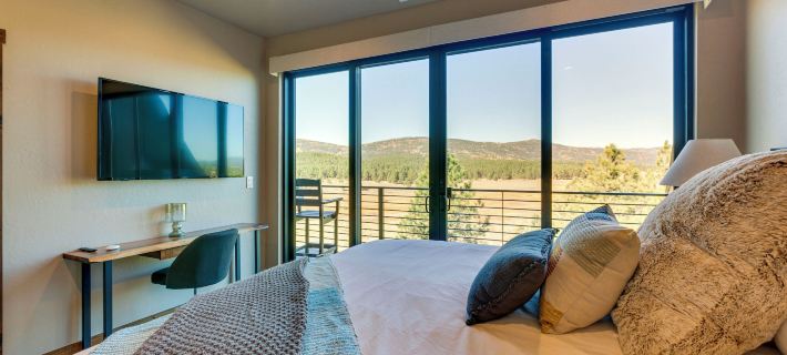 Angel Fire Home w/ Hot Tub < 1 Mi to Ski Slopes! Hotels in Colfax County