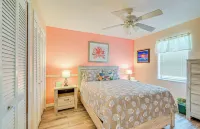Waterfront Hernando Beach Home w/ Dock & Hot Tub! - Homestays