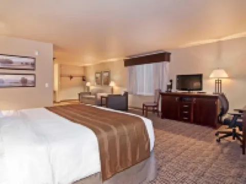 The Watford Hotels in McKenzie County