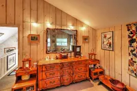 West Dover Vacation Rental w/ Hot Tub Near Mt Snow - Alojamientos