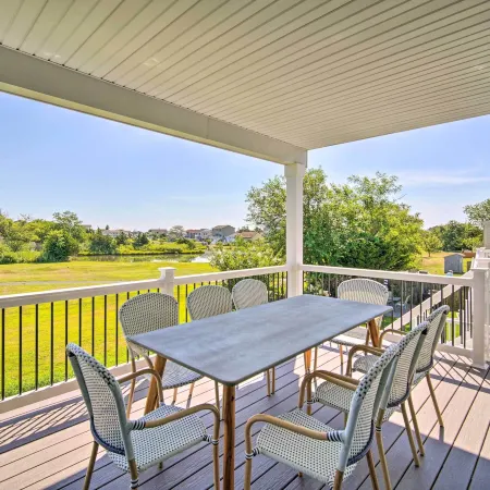 Gorgeous Newly Built Home Golf Course View!