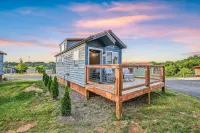 Sojourn Lodging - Mountain view