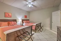 'The B Haus' Lakefront Retreat w/ Boat Ramp! - Parking