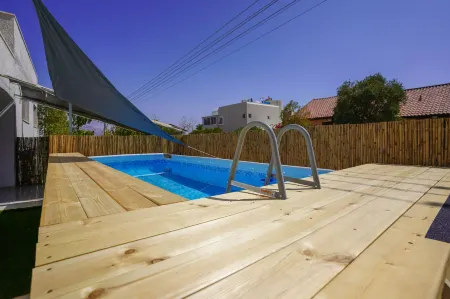 YalaRent Green Garden Villa with Private Pool Отели в г. Эйлат