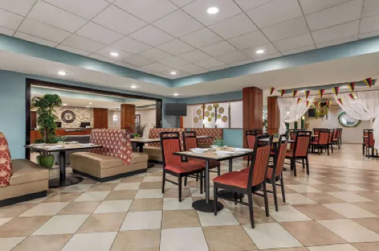 Wyndham Garden Duluth