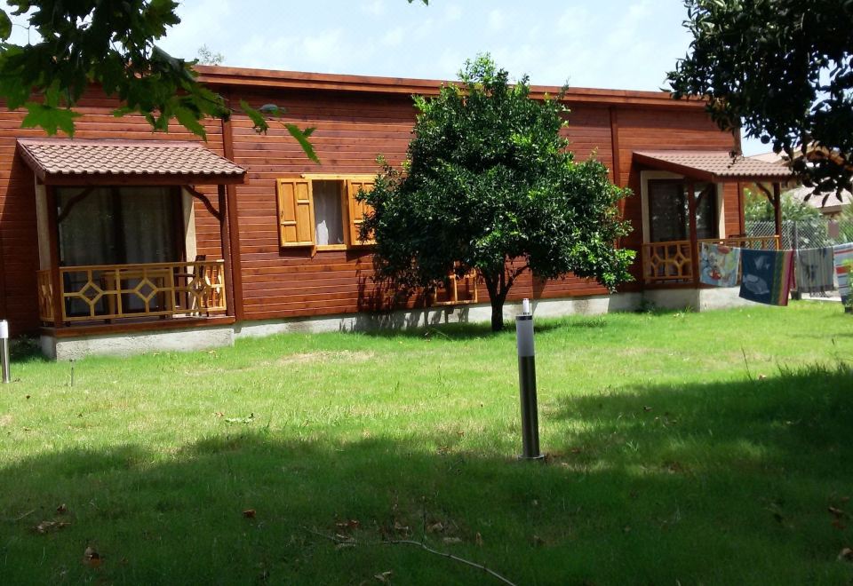 Hotel Maji Village, Exterior, Garden