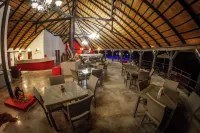 Uukwaluudhi Safari Lodge Hôtels à : Opuwo
