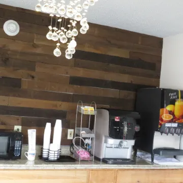 Travelodge by Wyndham Walterboro