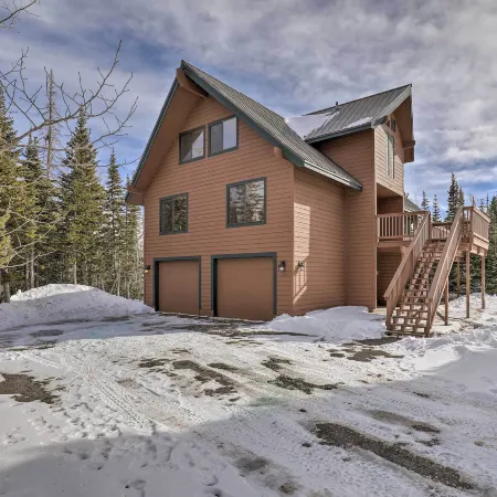 Ski-in/Ski-Out Cabin: Lift to Brian Head Resort!