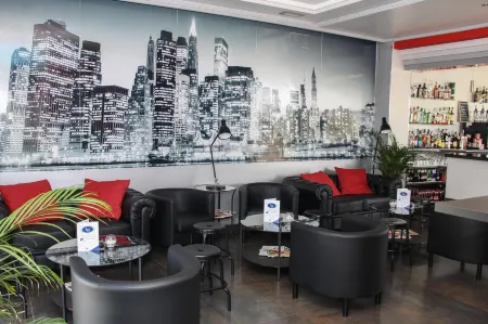 Hotel LB Lebrija by MA 22 Puntos Отели рядом с достопримечательностью «La Cuesta»