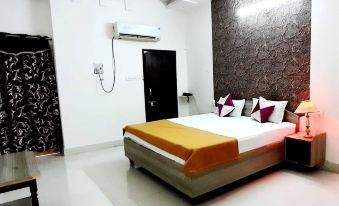 Hotel Santosh