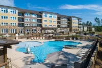Lakeside Lodge Clemson - Pools