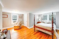 2 Mi to Dtwn: 2-Acre Retreat w/ Large Yard! - Wifi