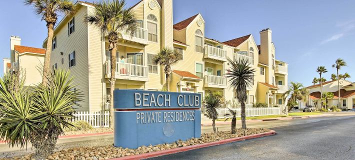 Corpus Christi Condo - Walk to Whitecap Beach! Hoteles en Condado de Nueces
