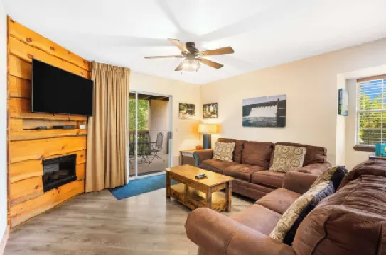 Cozy Timbers Charming Condo for 6 With Resort-style Amenities