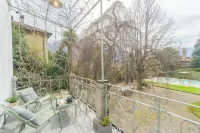 Villa Olga with Private Pool by Rent All Como Hoteles cerca de Villa Carlotta