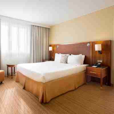 Courtyard by Marriott Toulouse Aéroport Rooms