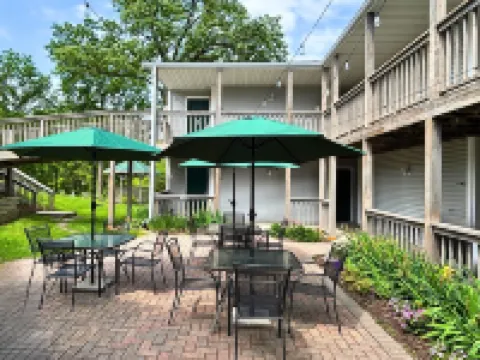 Green Gables Inn Hotels in Fillmore County