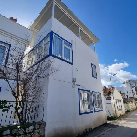 Kardelen Otel Отели рядом с достопримечательностью «Замок Святого Петра»