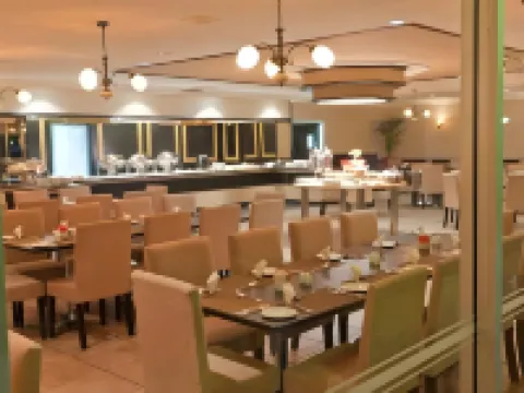 Oudtshoorn Inn Hotel - 3-Star
