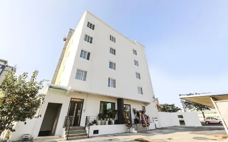 Chuncheon BOM Stay Отели рядом с достопримечательностью «Канвонский национальный университет»