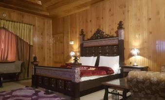 Hotel Deep Forest